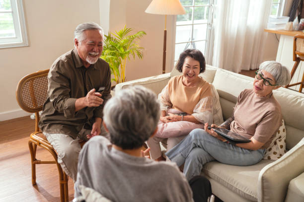 A group of seniors chatting in their past times.